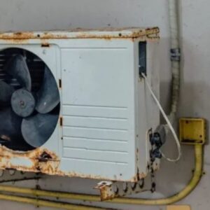 Régi klímaberendezés leszerelése, elszállítása